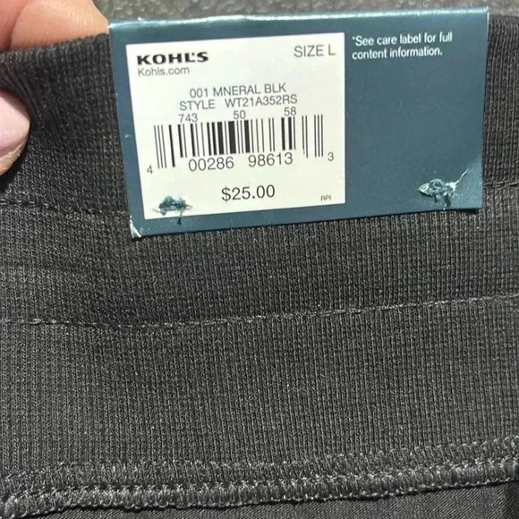 TeK Gear Bermuda Mid rise,moisture wicking,pockets,elastic draw cord waist - Picture 8 of 9